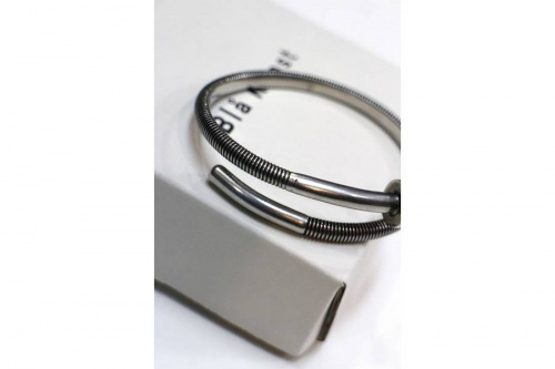 アクネのアクセサリー