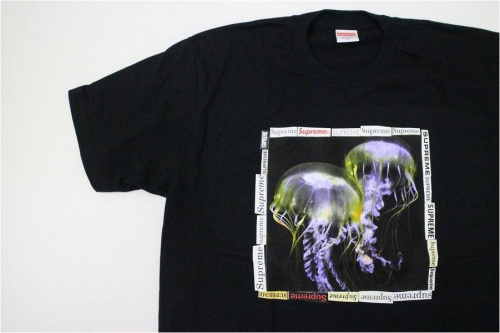 シュプリームのストリート