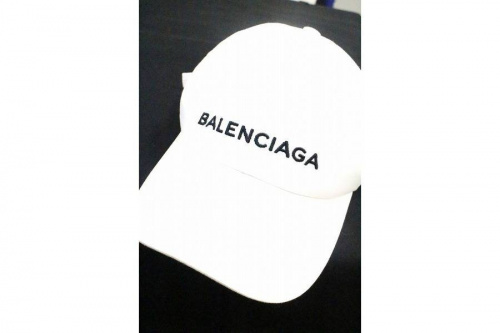 バレンシアガのブランド買取