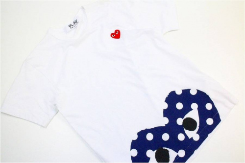 ラグジュアリーブランドのPLAY COMME DES GARCONS