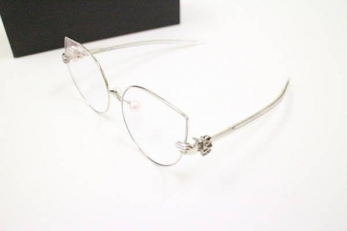 レアアイテムのPercy Lau