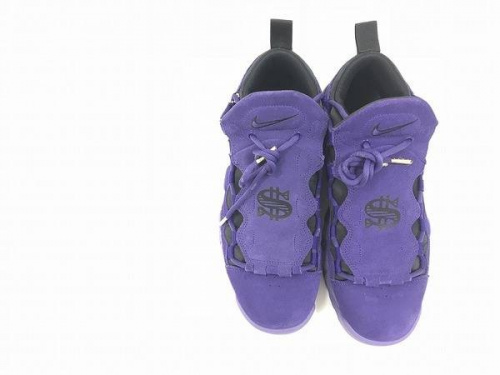 スニーカーのナイキ