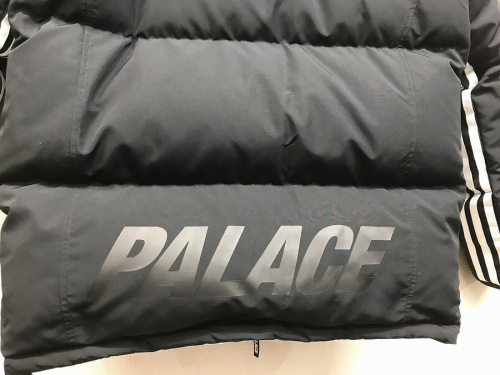 パレスのアディダス