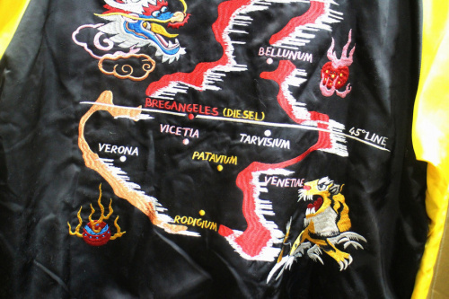 18AWのスーベニアジャケット