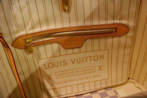 トートバッグのLOUIS VUITTON(ルイ・ヴィトン)