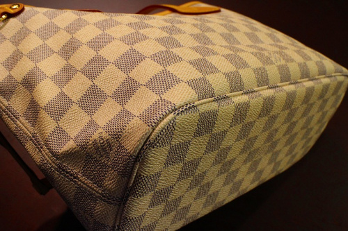 LOUIS VUITTON(ルイ・ヴィトン)