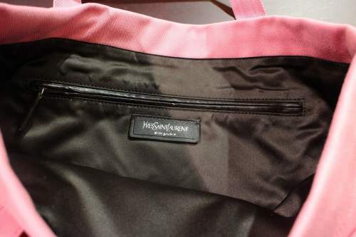 Yves Saint Laurent　イヴ サン ローラン