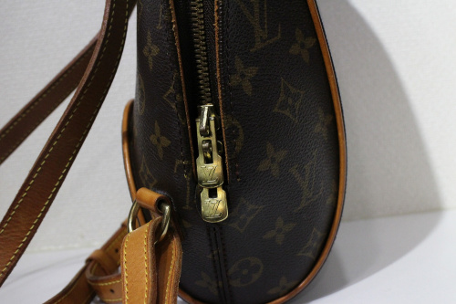 LOUIS VUITTON　ルイ ヴィトン