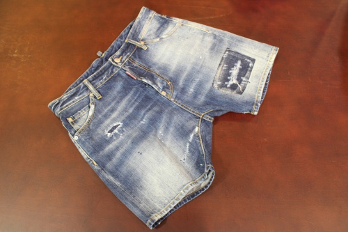 買取入荷のDSQUARED2