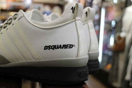 インポートブランドのDSQUARED2