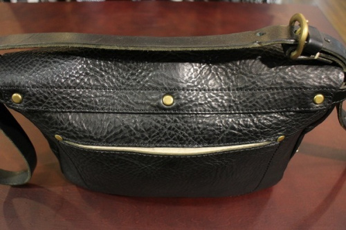 ショルダーバッグの葛西