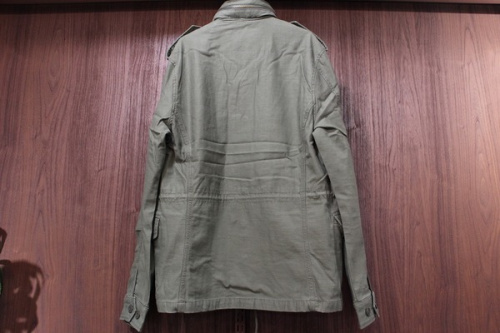 ジャケットの葛西