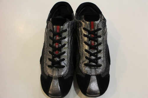 プラダのスニーカー