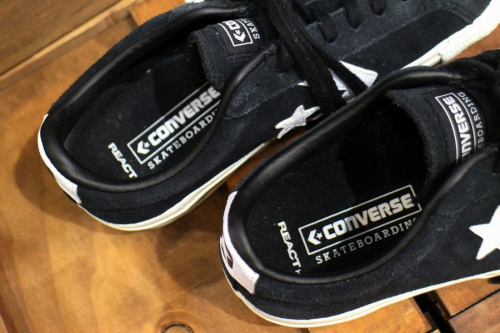 スニーカーの葛西