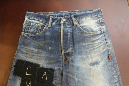 ダブルタップスのデニムパンツ