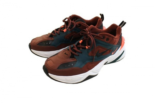 スポーツブランドのTRIM SKO