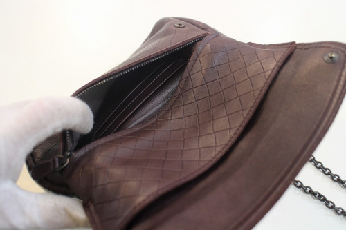 ボッテガベネタのチェーンショルダーバック