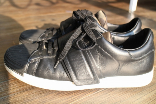 モンクレールのスニーカー