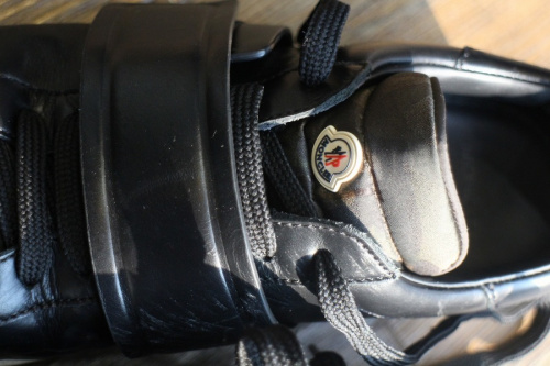 スニーカーの葛西