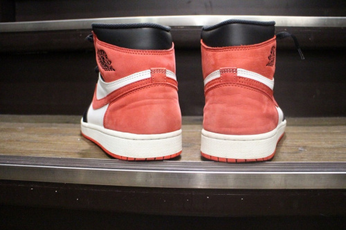 NIKE AIR JORDAN 1 RETRO HIGH OGのナイキ エアジョーダン 1 レトロ ハイ オージー