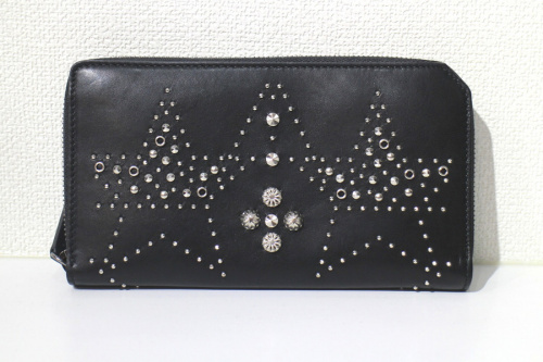 ジミーチュウのスタッズ