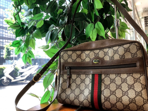 現行でも復刻されているシェリーライン！OLD GUCCI ショルダーバッグ