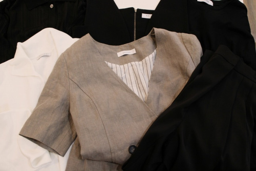 ラグジュアリーブランドのADORE