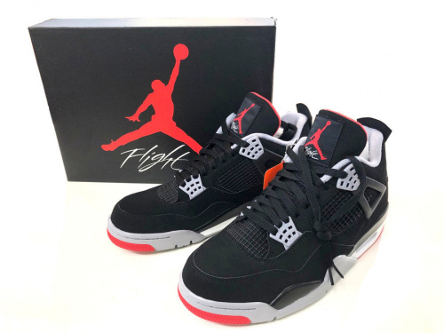 スニーカーのNIKE AIR JORDAN 4 RETRO