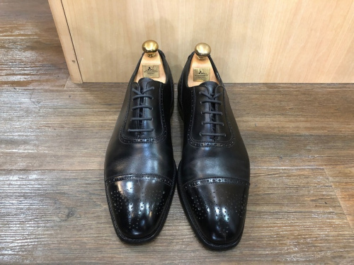 メダリオンシューズの葛西　革靴