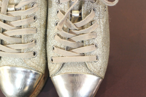 スニーカーの葛西