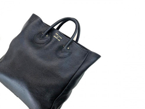 ナチュラルブランドのYOUNG&OLSEN