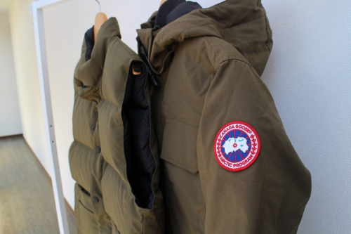 アウトドアブランドのCANADA GOOSE