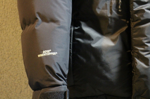 ダウンジャケットの葛西