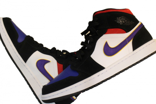 ナイキ エアジョーダンのスニーカー