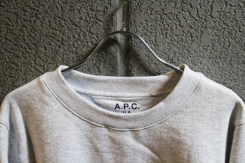 スウェットの葛西