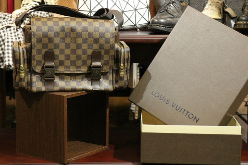 ラグジュアリーブランドのLOUIS VUITTON