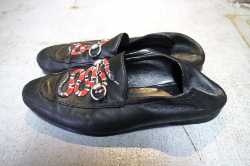 グッチのローファー