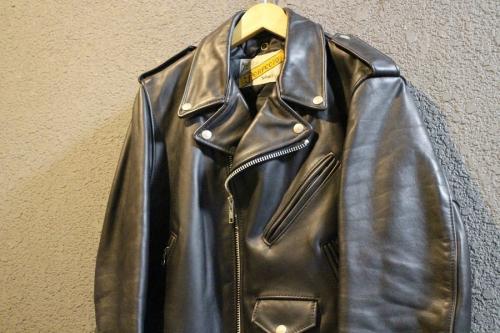 ショットのダブルライダース