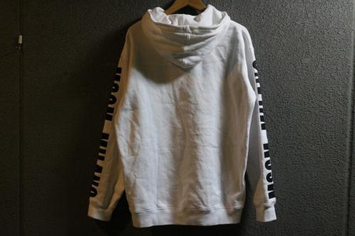 エムエスジーエムのパーカー