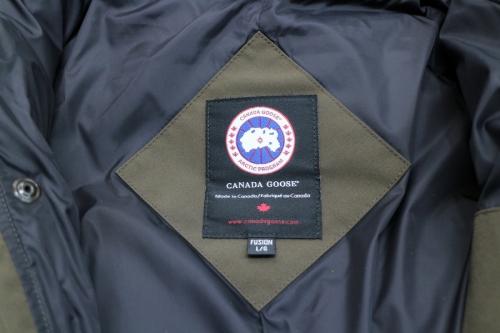 カナダグースのMacMillan