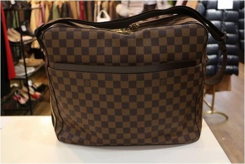 ルイヴィトンのダミエ ドルソドゥロ