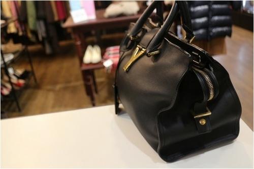 サンローランパリのハンドバッグ