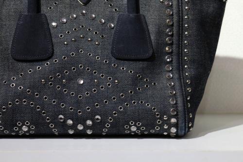 プラダのバッグ