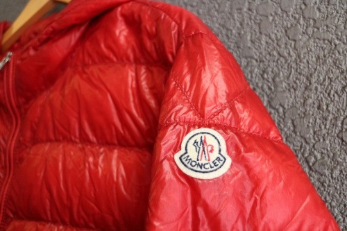 インポートブランドのMONCLER
