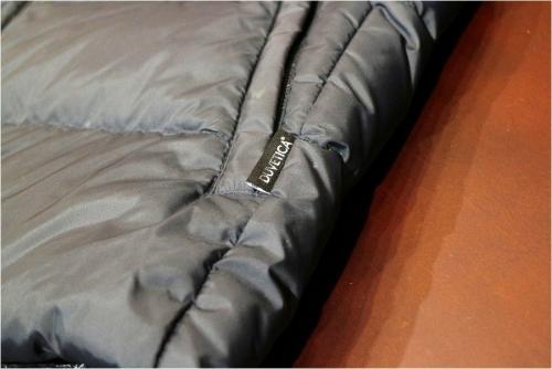 デュベティカのダウンジャケット