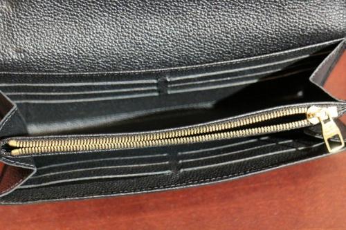 ポルトフォイユ サラ ノワールの長財布