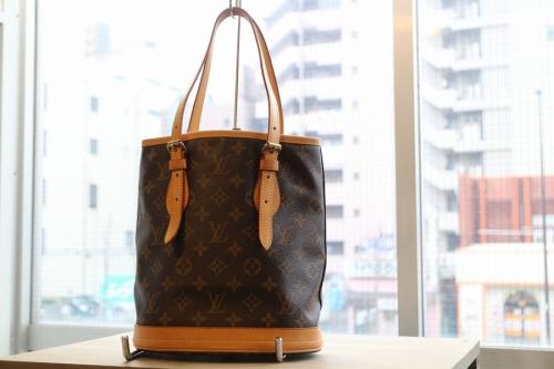 LOUIS VUITTON 　のルイ ヴィトン　