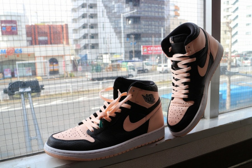 スニーカーのNIKE AIR JORDAN 1 RETRO HIGH OG