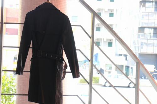 ヴィヴィアン ウェストウッド マンのトレンチコート