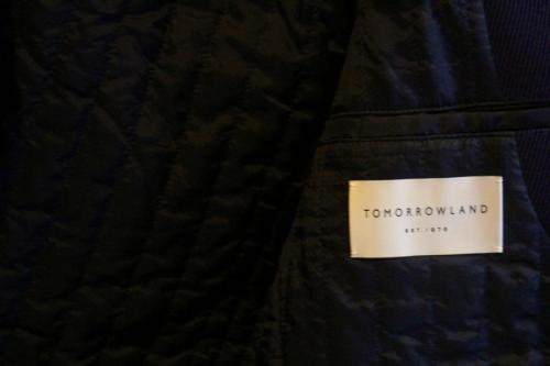トゥモローランドのジャケット